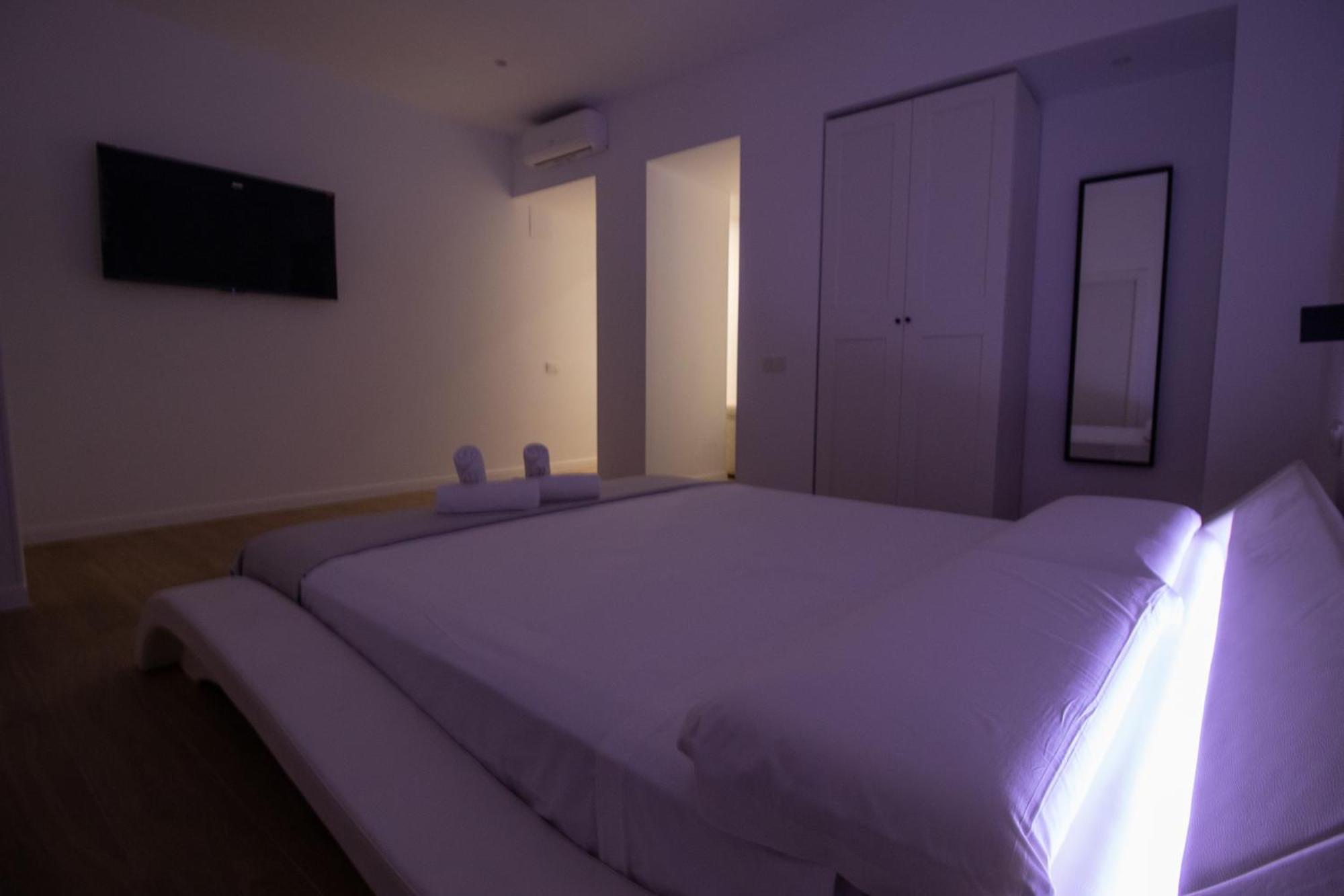 Bedtime Suites By Concept Flats Валенсия Экстерьер фото